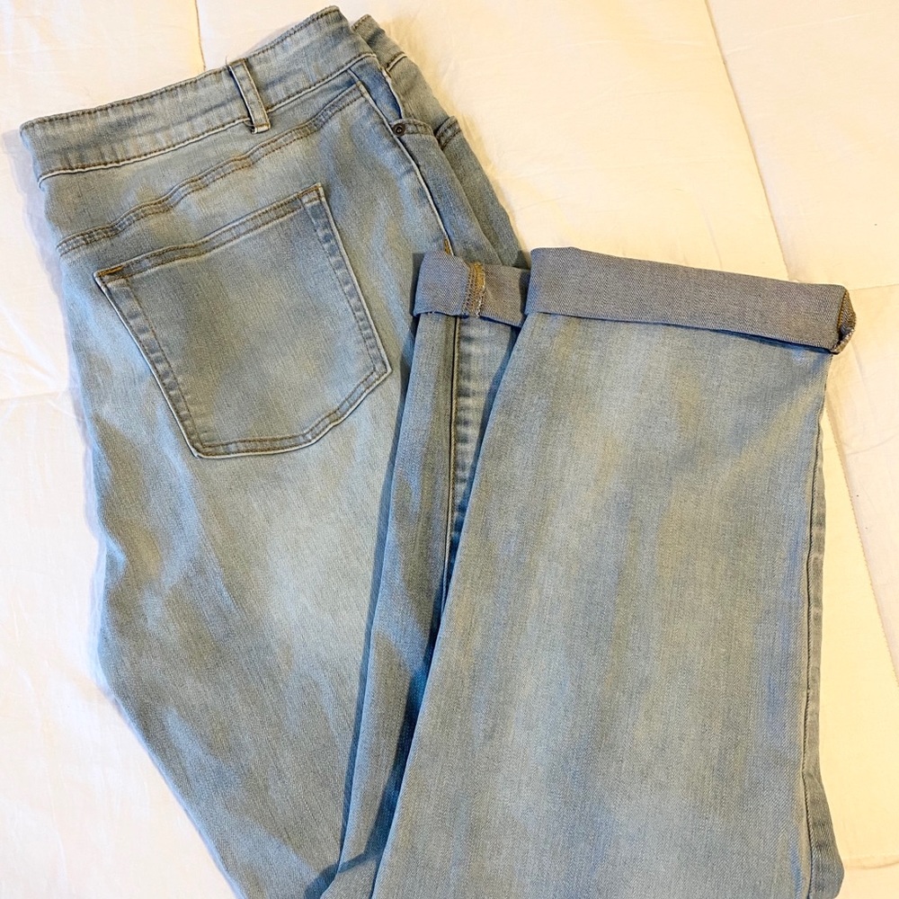 Essential Girlfriend Jeans